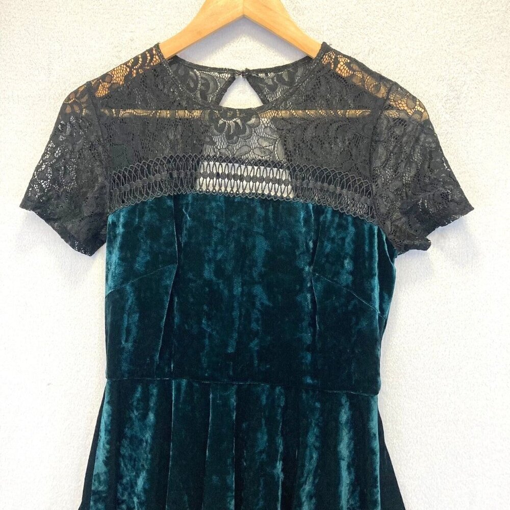 SANGRIA Green Velvet Mini Dress Women's Size 6 Lace Illusion Yoke Witchy - Picture 3 of 16